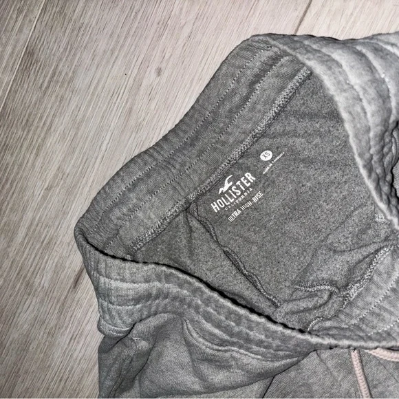 Hollister Charcoal Gray Jogger Sweatpants - Picture 3 of 3